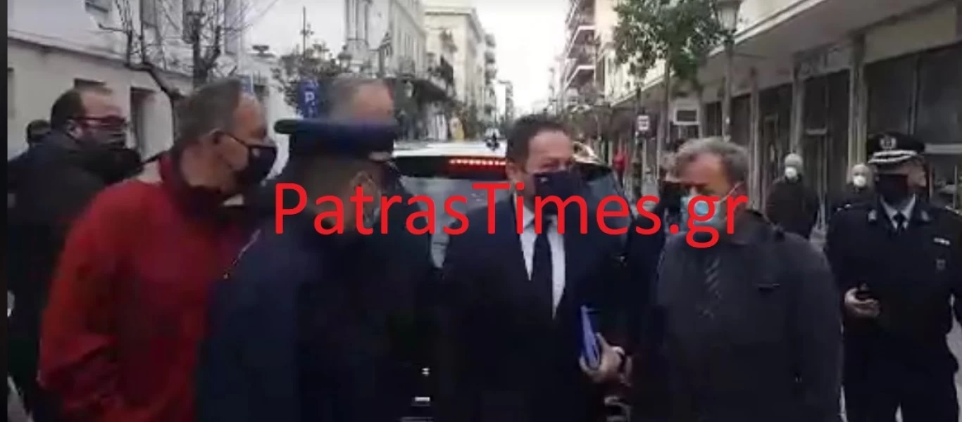 Το επιχειρηματικό «αντάρτικο» έγινε «αντάρτικο» Περιφερειαρχών - Αποδοκιμασίες Στέλιου Πέτσα στην Πάτρα (φωτό-βίντεο)